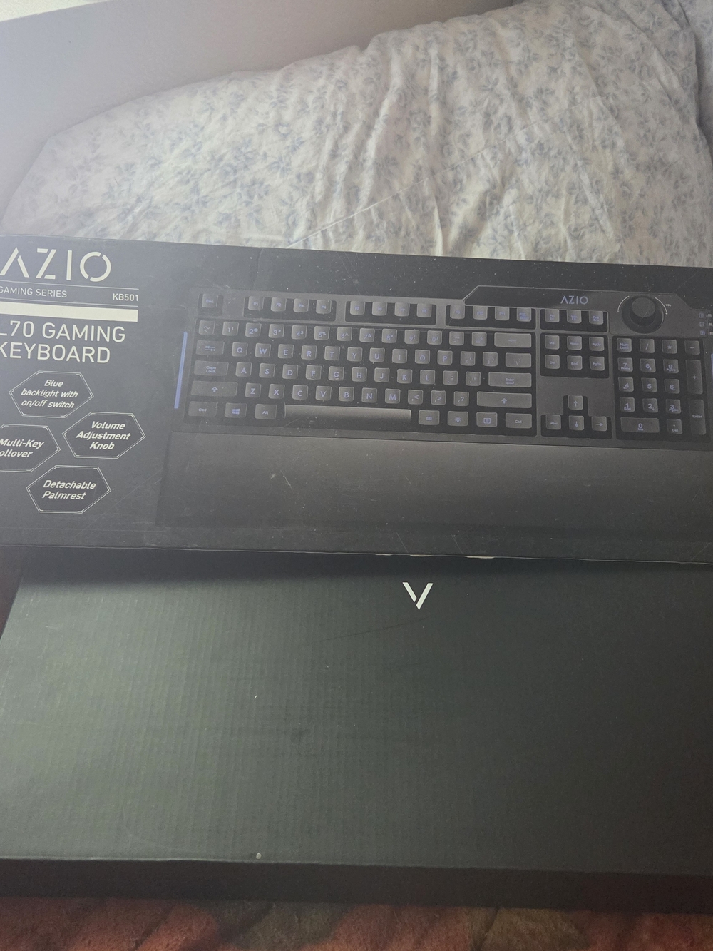 KB501 Black Gaming Keyboard with Blue Backlight And 2400 Gaming Mouse